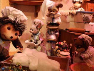 There are lots of new friends to make at Sanrio Puroland. These rodents are working at the bread shop inside the park.