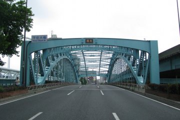 Senju Ohashi was originally a wooden bridge built in 1594