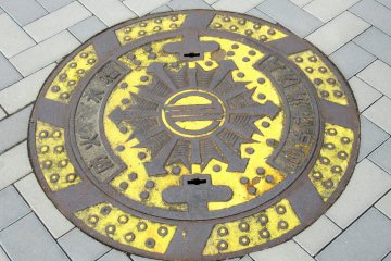 Manhole cover in Sendai