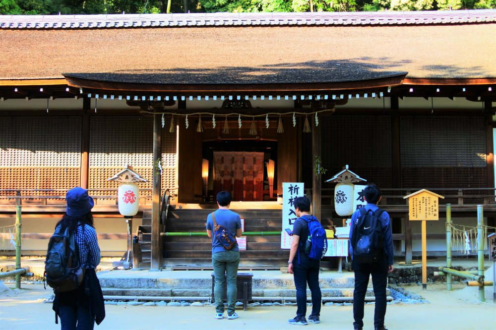 鎌倉時代創建の「拝殿」
