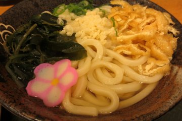 The famous sanuki udon that Hanamaru specializes in