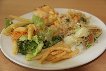 <p>Have it your own way with baby corn salad, chanpuru, chahan, pizza bread and fried potatoes</p>