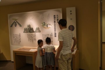 Музей подходит для посещения семьями, но на английском информации нет