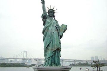 自由女神像