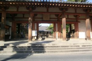 Entrance gate to Toshodaiji