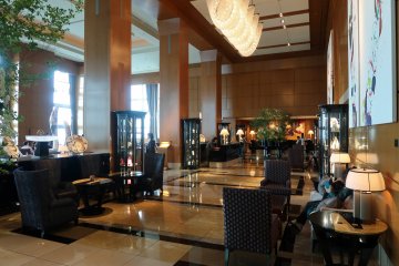The lobby of the Ritz-Carlton Tokyo