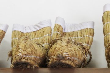 Shoes made from straw
