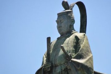 Памятник Ии Наоскэ (Ii Naosuke)