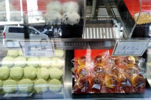 There are various sweets for sale