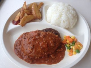 The hamburger steak set is available with a choice of marinara meat sauce (shown here) or with brown, barbecue or chili sauces