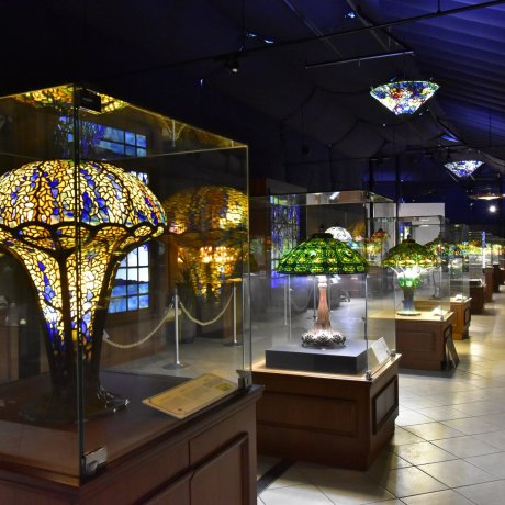 New York Lamp Museum &amp; Flower Garden