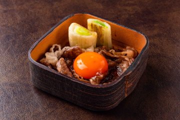 Kuroge Wagyu beef and green onion sukiyaki