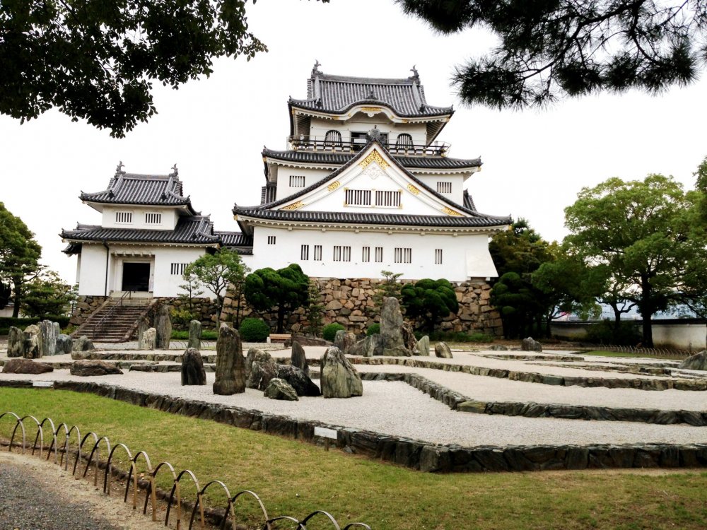 The stone garden at Kishiwada Castle