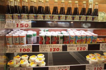 <p>ARGENT also has delicious fresh juices and other sweets produced in Furano, and is also frequented by locals!&nbsp;</p>
