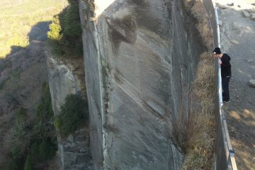 50m cliff