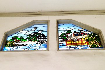 <p>The stained glassed windows of Kishiwada Castle is medieval, art deco and Japanese at the same time</p>