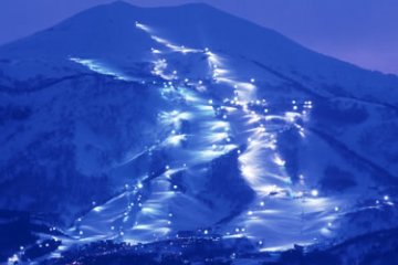 Night skiing at Grand Hirafu