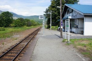 Wabi Sabi is about a thirty minute walk from Hirafu Station