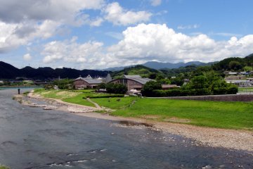 The river is a tributary of the Shimanto River