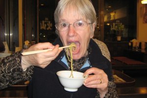 I really don&#39;t know how to eat ramen; I ate directly out of the stone bowl. Looks like my mother has the hang of it