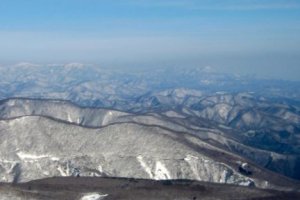 ทิวทัศน์จากทางเล่นสกีที่ระดับ4,300เมตร ทางทิศตะวันออกเฉียงเหนือของสกีรีสอร์ท