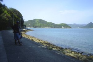Walking around Koujima Island, Hinase